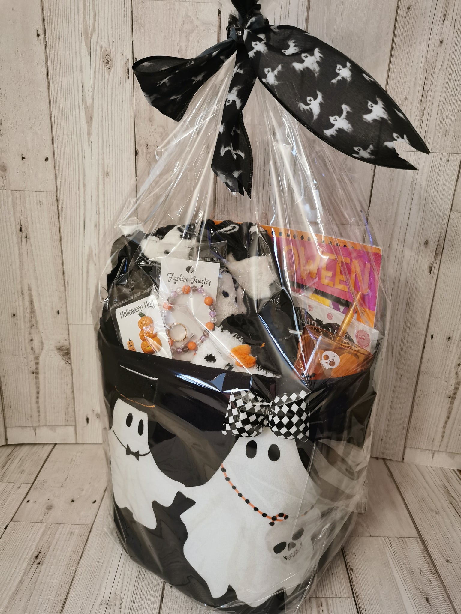 Halloween Girls BOO Basket (Magic Pox Book)